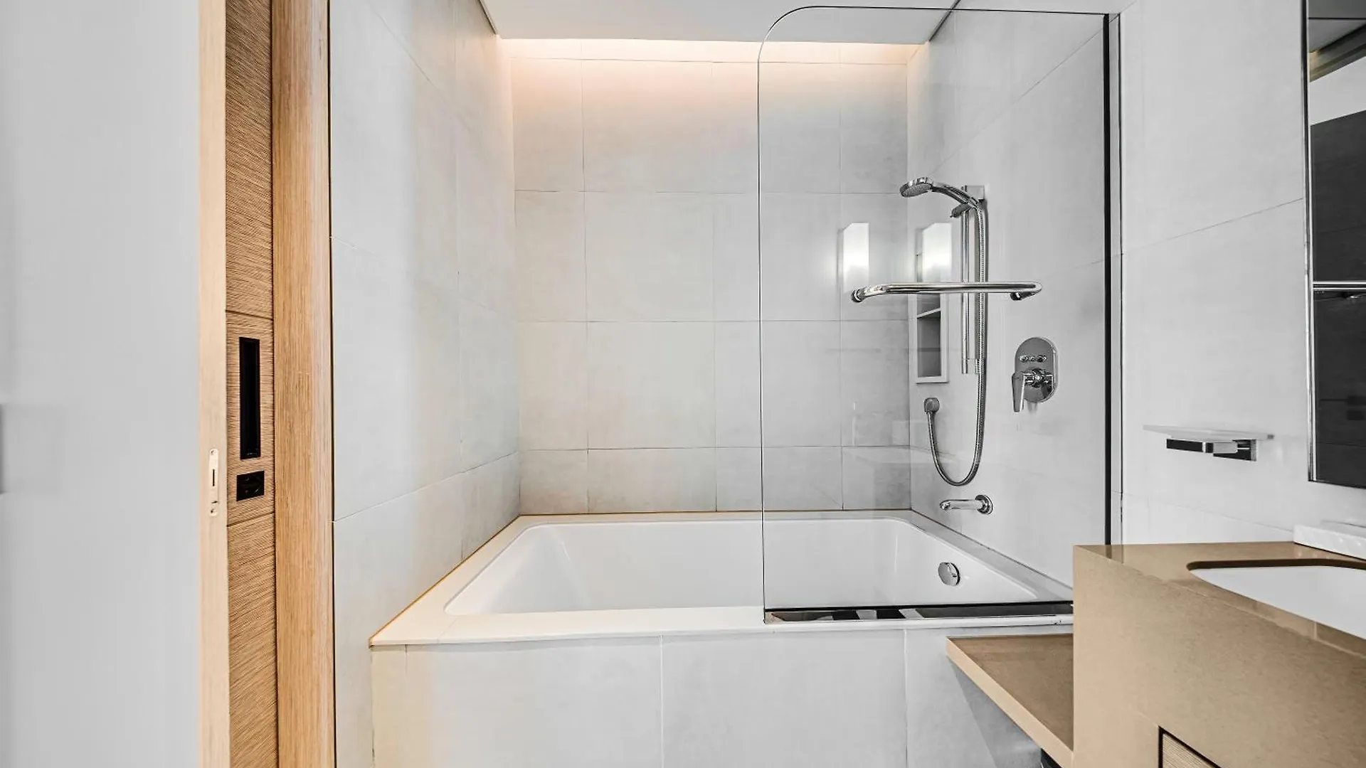 Stylish 1Br Apartment Is Address Beach Residence Dubái