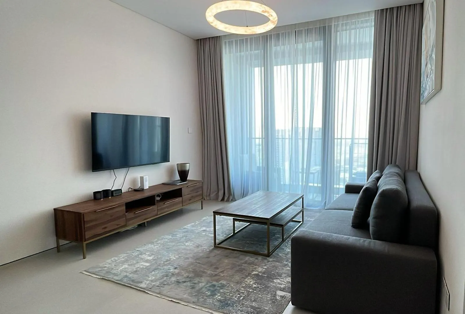 Stylish 1Br Apartment Is Address Beach Residence Dubái 0*,